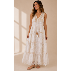 Abito Lungo in Pizzo Bianco Alessia Massimo VE2421 con ricami oro, perline decorative, scollo a V e cordoncino con due nappine