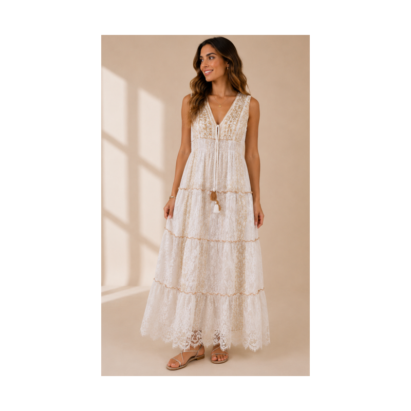 Abito Lungo in Pizzo Bianco Alessia Massimo VE2421 con ricami oro, perline decorative, scollo a V e cordoncino con due nappine